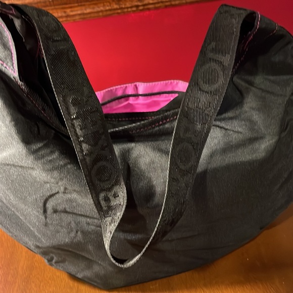 Joe Boxer black nylon shoulder tote - Picture 5 of 11